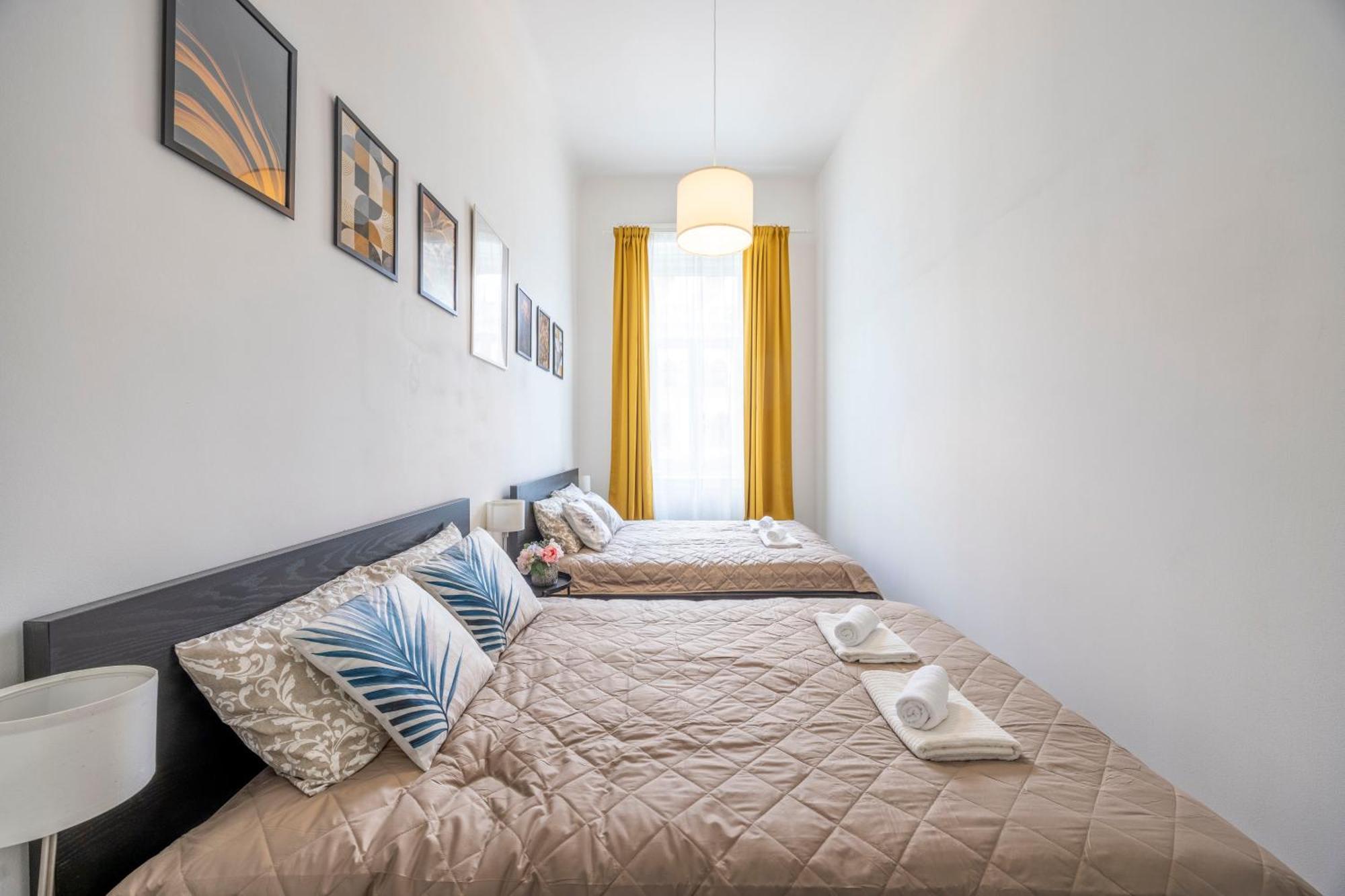 Spacious Cozy Home With 4Bedroom In The Heart Of Bp Budapest Exterior photo